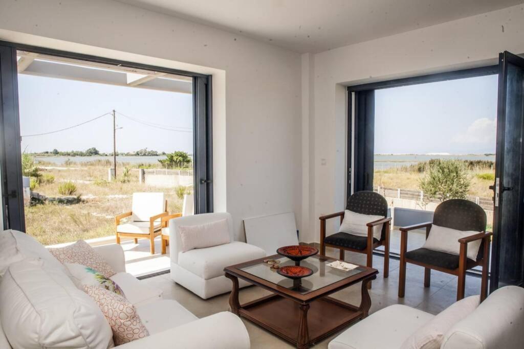 K Villa Lefkáda エクステリア 写真